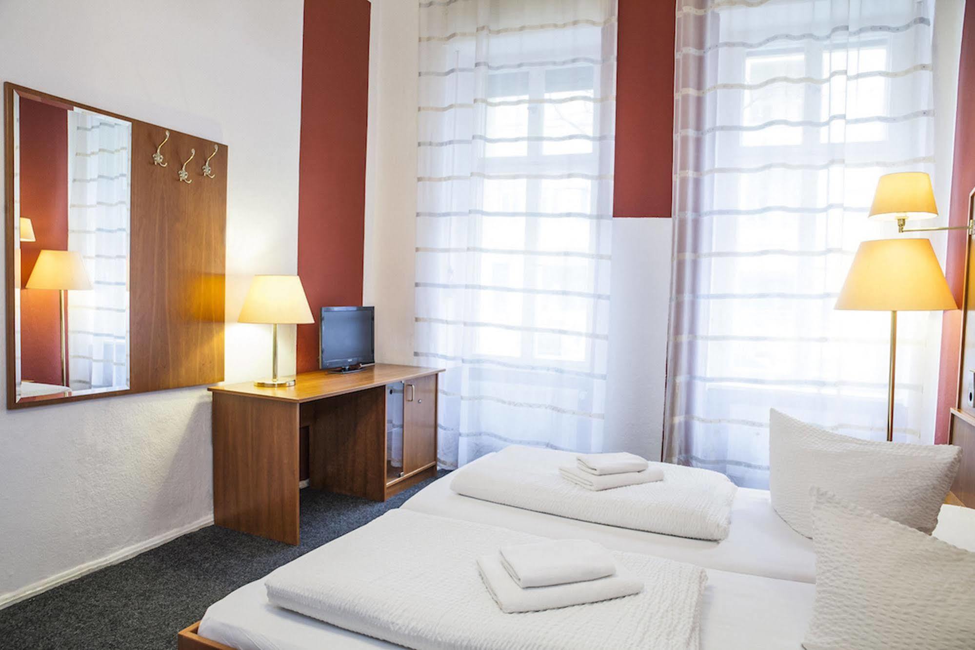 Hotel Pension Insor Berlin Eksteriør billede